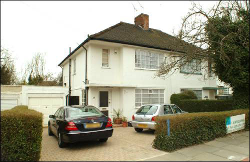 25 Ludlow Way